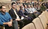 حضور معاون آموزشی دانشگاه علوم‌پزشکی و رییس دانشکده پزشکی و بهداشت و جمعی از اعضای هیأت علمی در همایش آموزش پزشکی